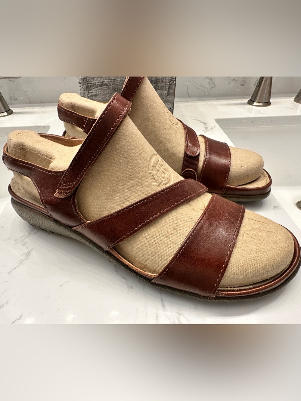 Women's Naot Brown Leather Strappy Comfort Sandals